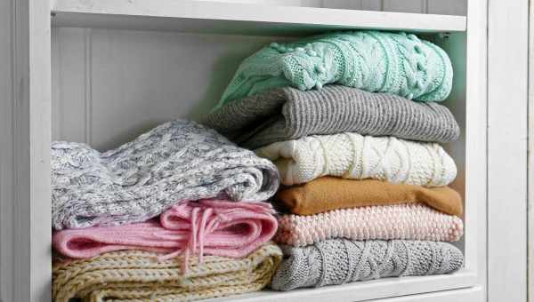 Как ухаживать за вещами из шерсти: 10 лайфхаков, которые спасут любимый свитер