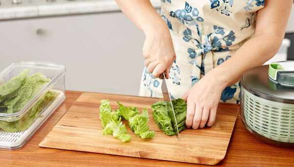 Как убрать горечь из листьев салата в домашних условиях? Лайфхак для кухни
