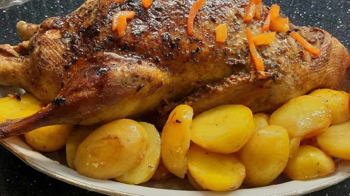 Як готувати качку в духовці простий рецепт